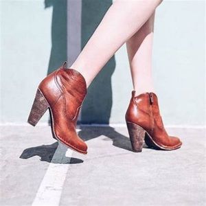 NWT Frye | Madeline Short Boots | Cognac